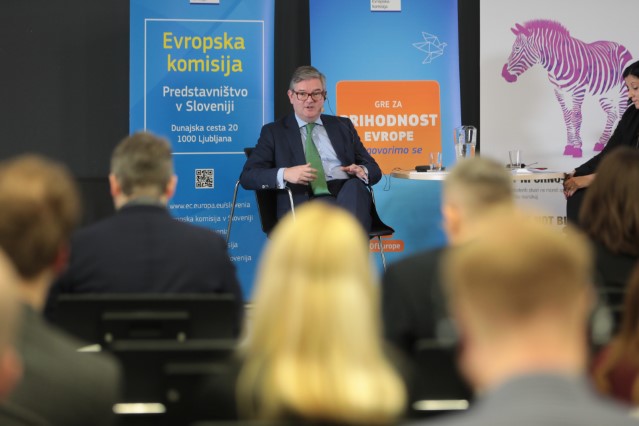 king_cd_ljubljana_main