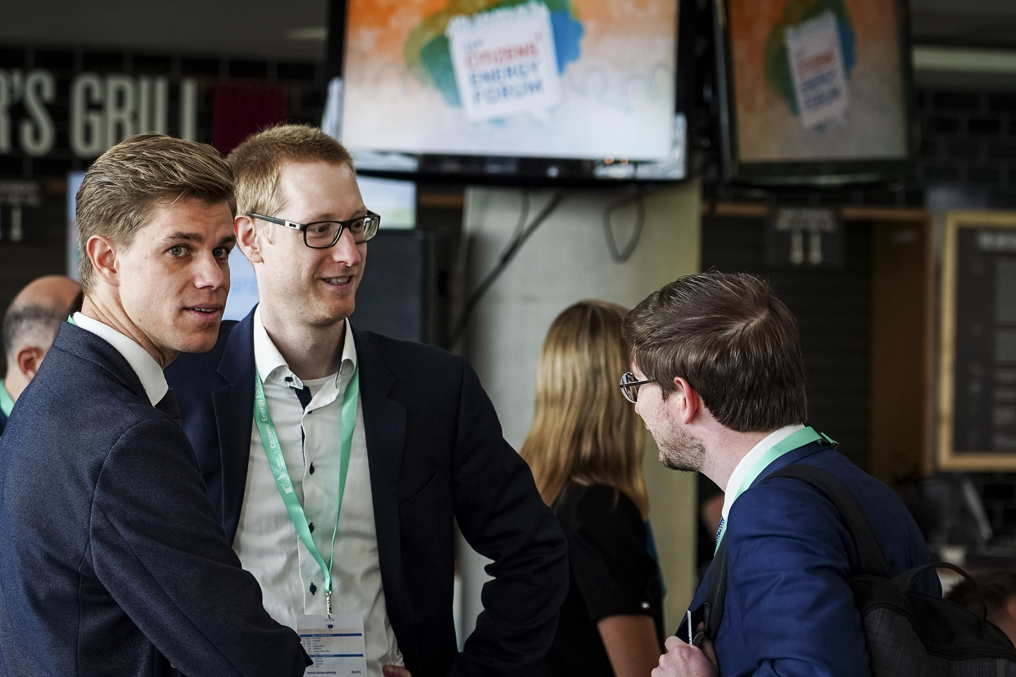 Citizen's Dialogue with Youth on Sustainable Consumption in Energy