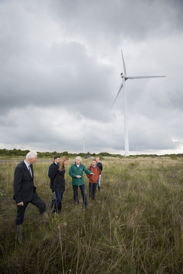 Commissioner Simson visiting a Bord na Mona bog in Mountlucas, County Offaly in June 2022, with Bord na Móna and European Commission officials, where she saw Bord na Móna's work in peatland rehabilitation, and renewable energy.