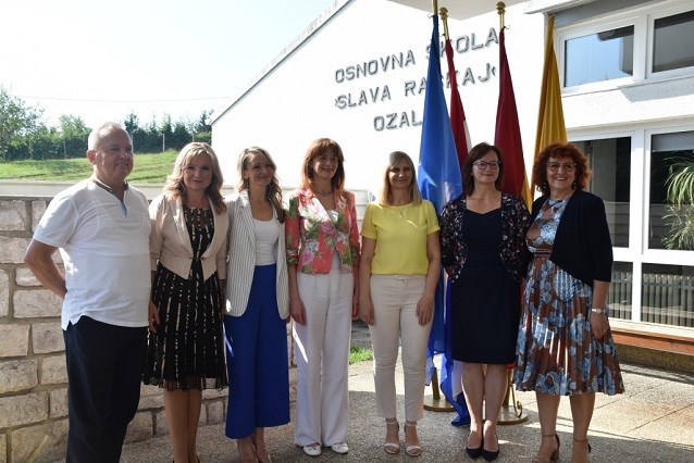 Construction, upgrading, reconstruction and equipping of primary schools for single shift full-day teaching: Karlovacka County