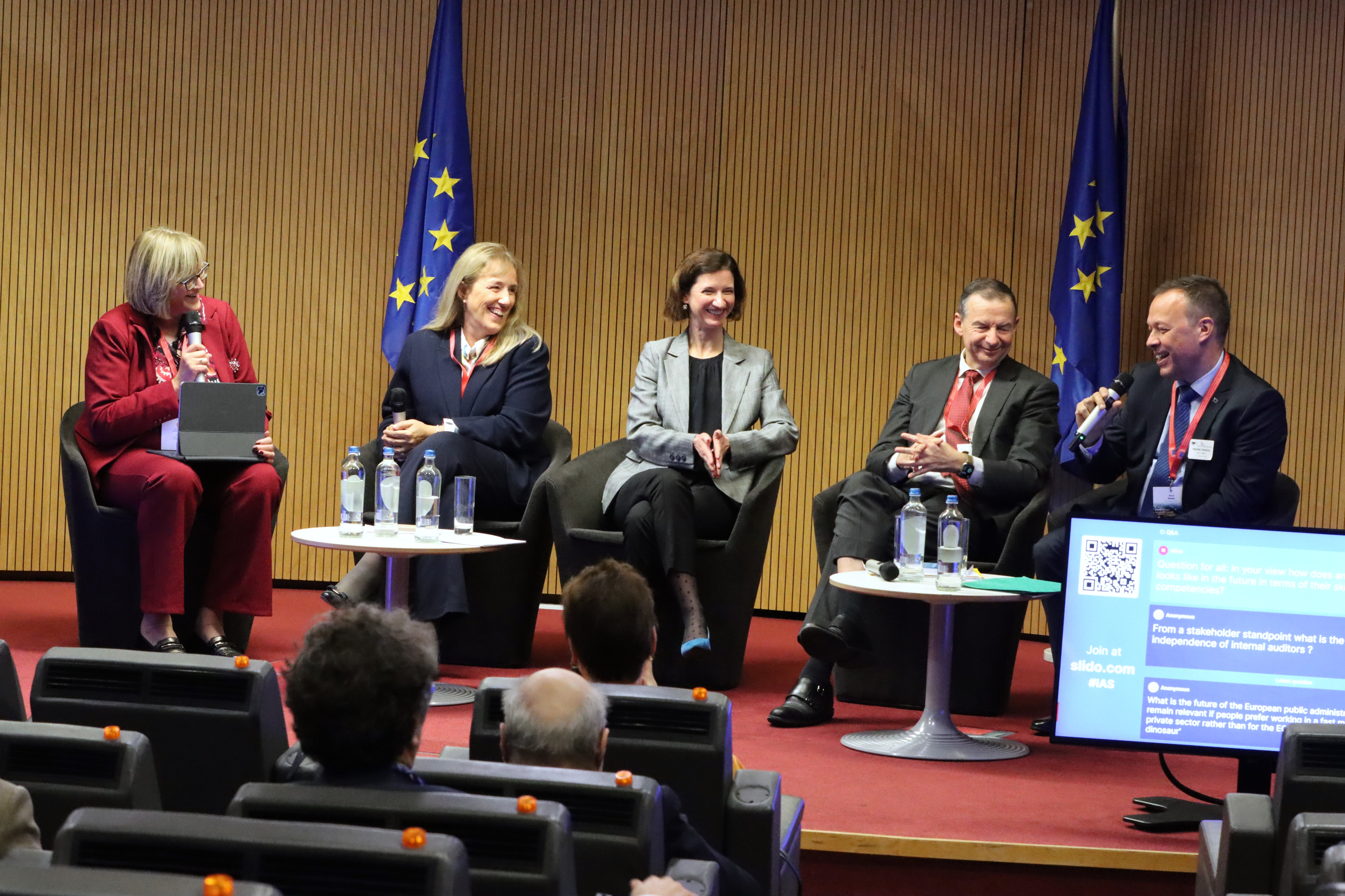 Ms. Tea Enting Beijering (moderator); Ms. Marta LUACES CALPE (Head of Audit AXA Europe, Latin-America and Africa); Ms. Séverine BEROARD (Head of Internal Audit of the European Investment Bank); Mr. Christian ROQUES (Deputy Director General DG HR in charge of Operations, European Commission); Mr. Pierre PRADAL (Head of Internal Audit at Fusion for Energy Joint Undertaking)