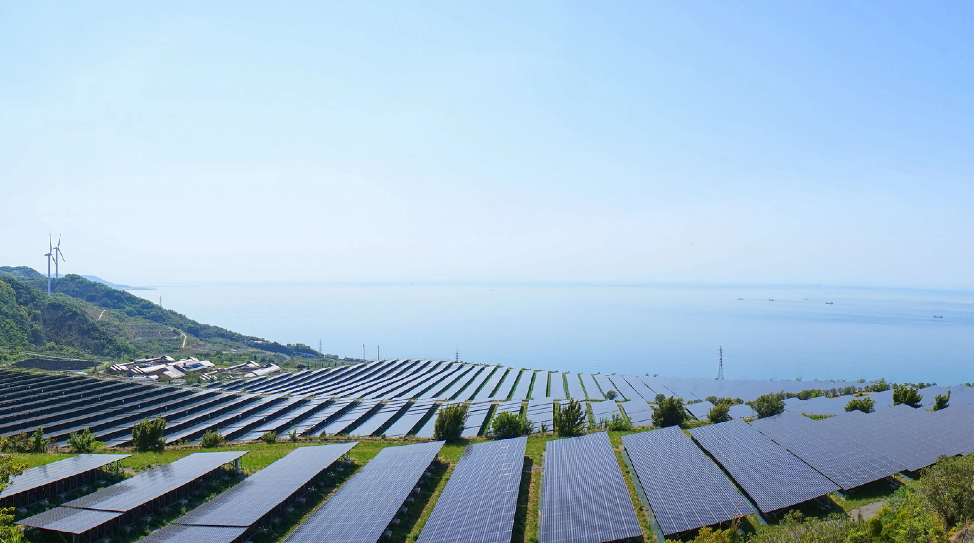 Panneaux solaires et Éoliennes