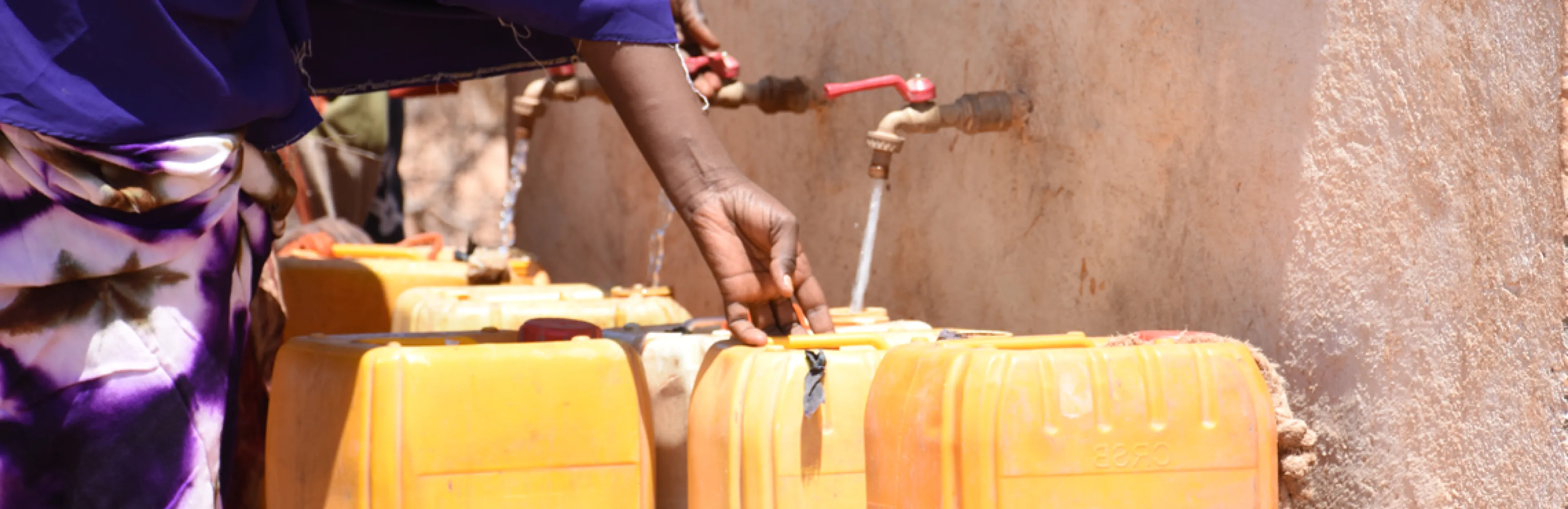 water cans, ©European Union, 2019